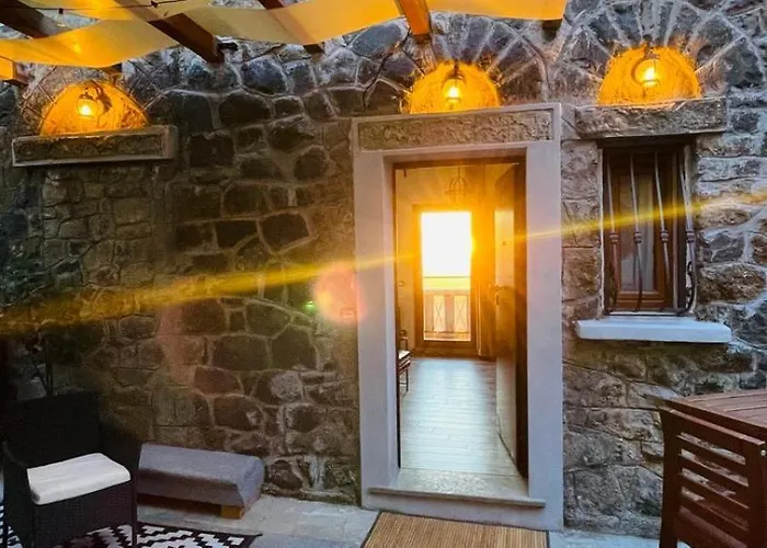 Al Castello De Farro, Exclusive Apartment In Un Vero Castello